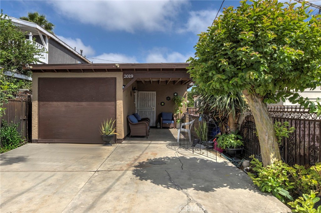 2019 E Shauer Property Photo 1