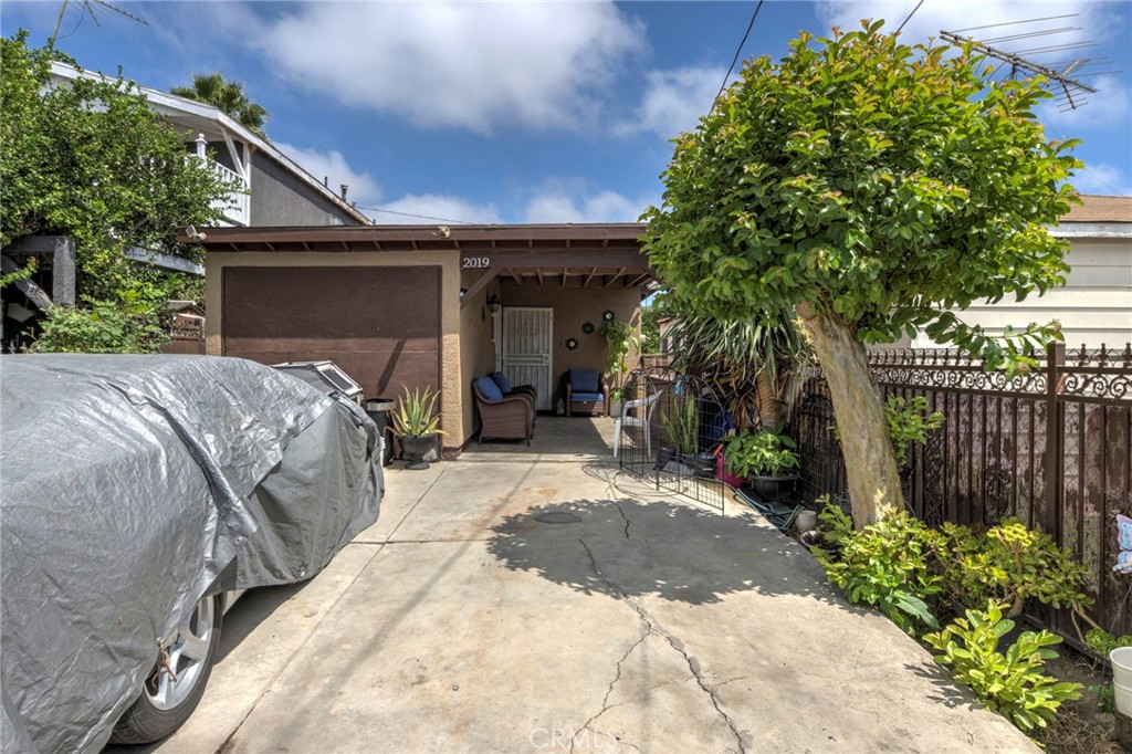 2019 E Shauer Property Photo 4