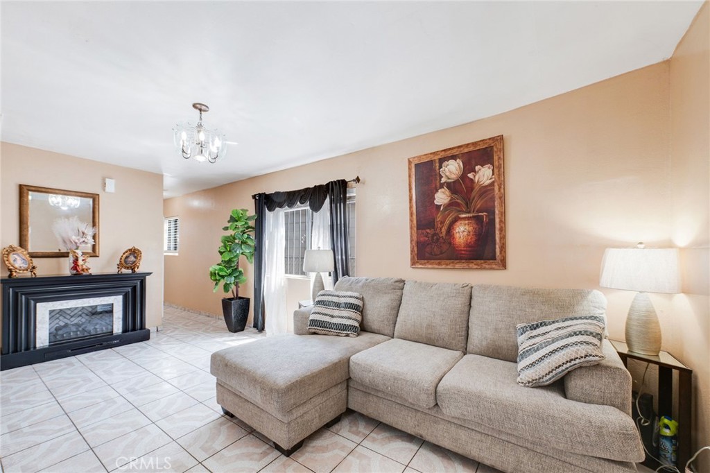 2019 E Shauer Property Photo 9