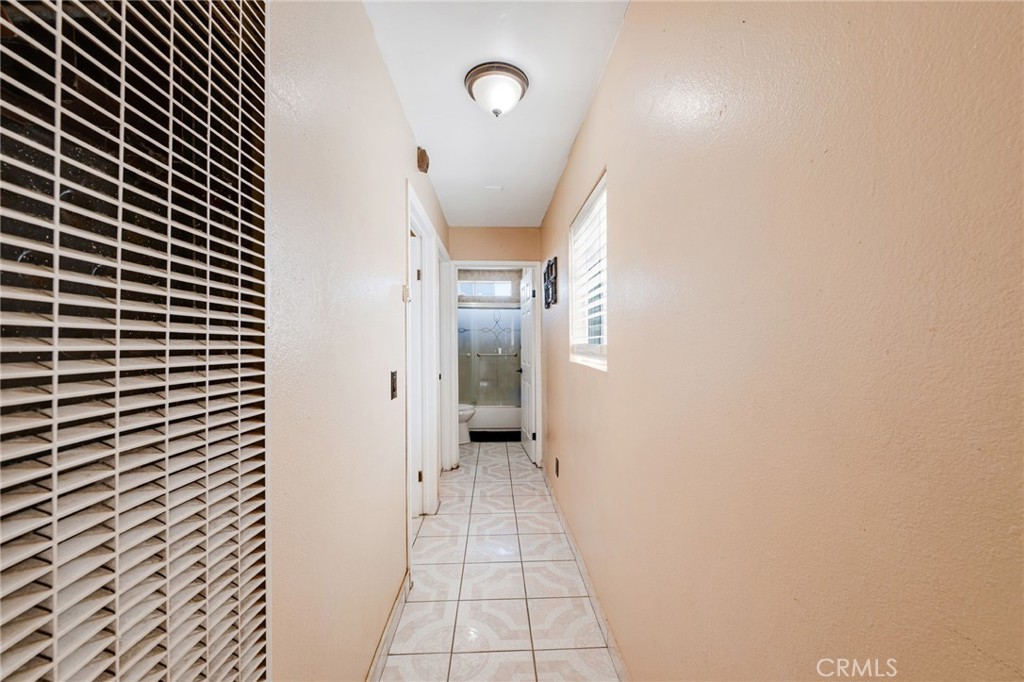 2019 E Shauer Property Photo 17
