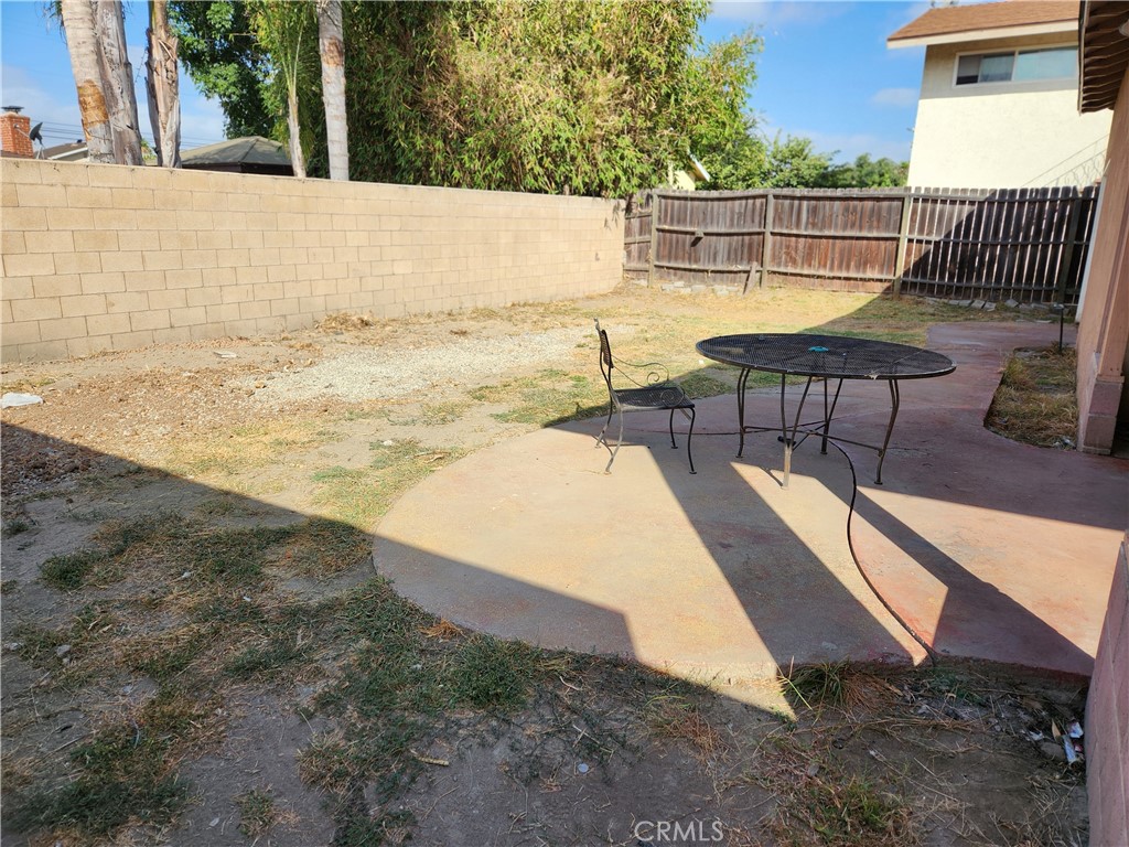 11922 Olive Property Photo 13