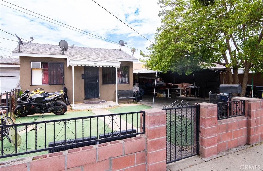 6938 Purdy Avenue Property Photo 4