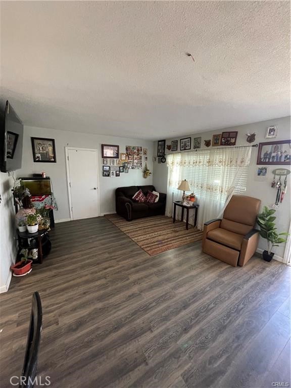 34262 Paris Property Photo 9
