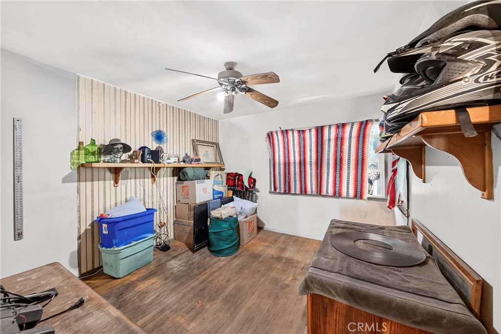2045 Crestview Avenue Property Photo 12