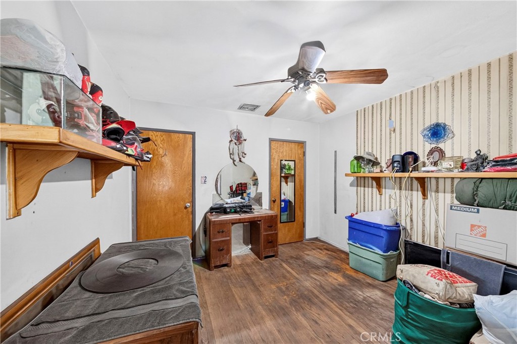 2045 Crestview Avenue Property Photo 13