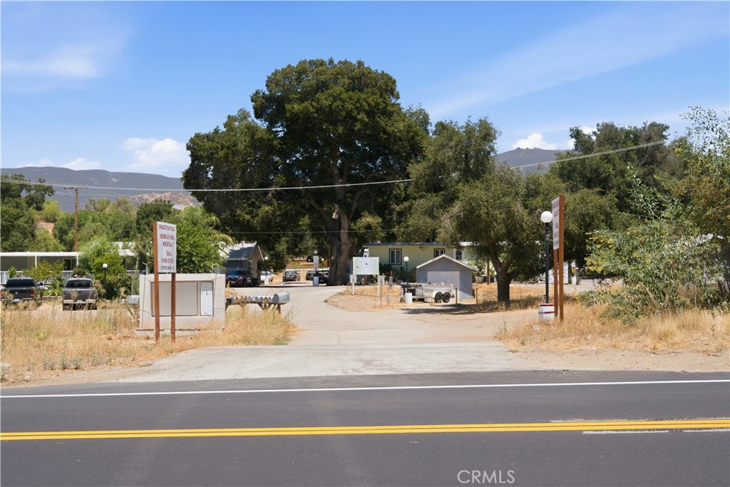 12741 Sierra Highway 3 Property Photo 14