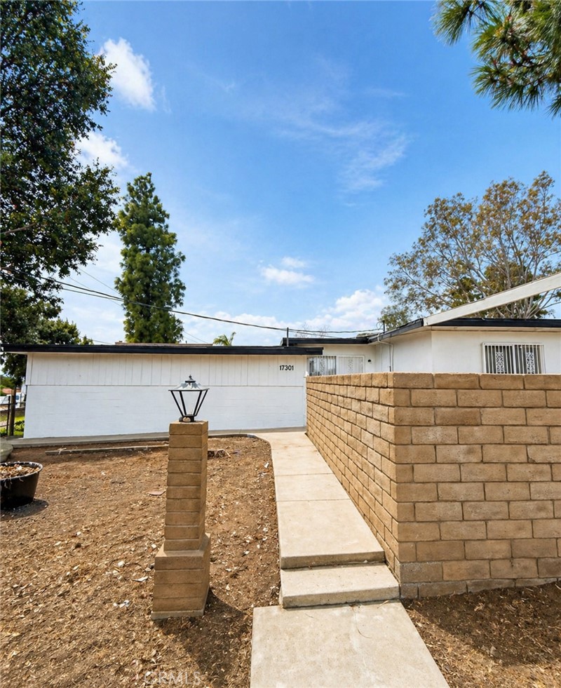 17301 Palm Property Photo 6
