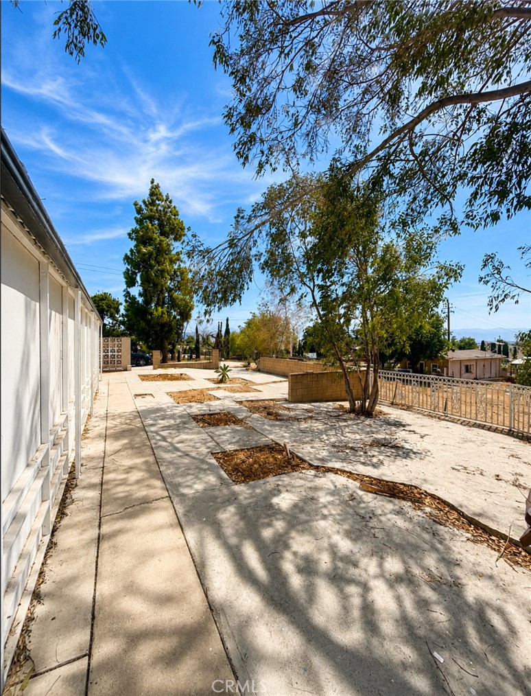17301 Palm Property Photo 8
