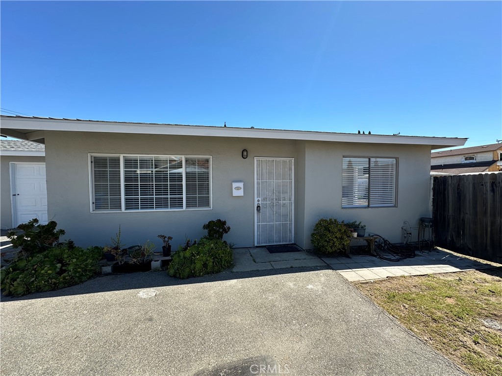 4754 Grace Avenue Property Photo 3