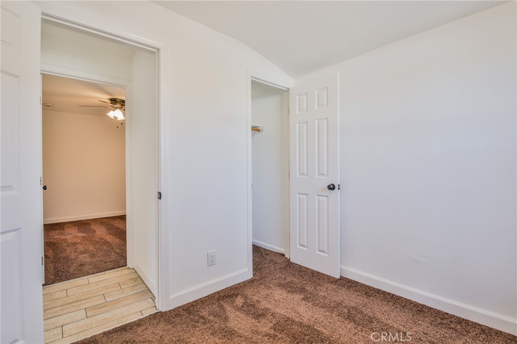 1712 E 57th Property Photo 16