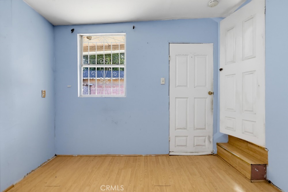 1007 E 42nd Property Photo 20