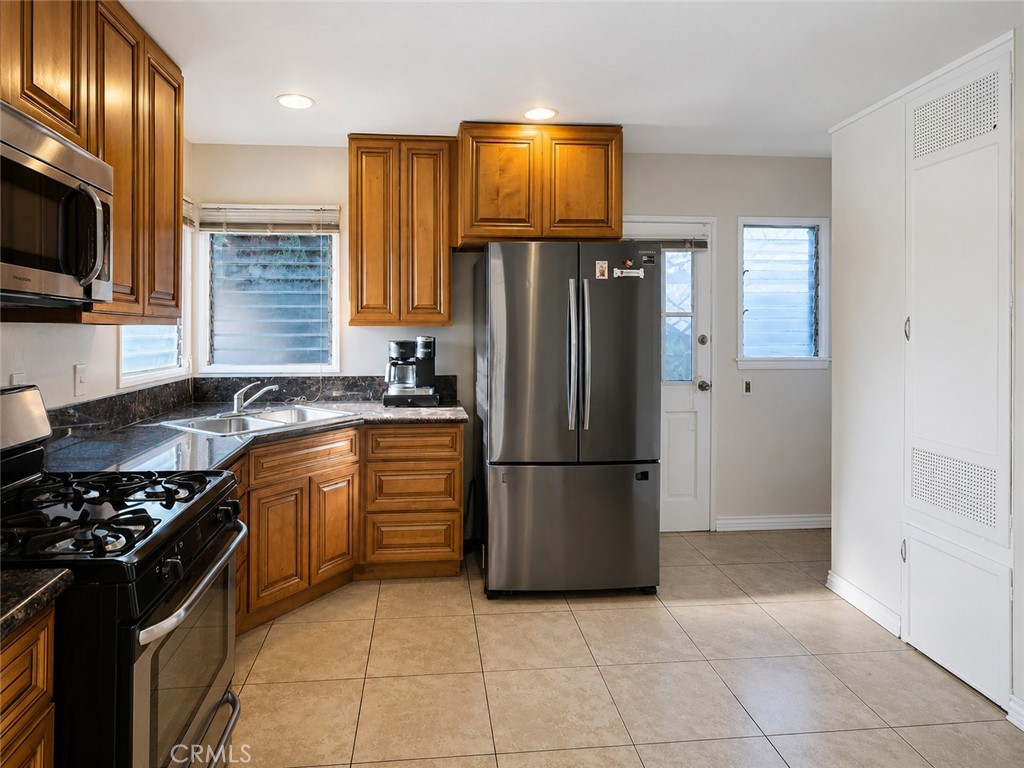 10142 San Carlos Property Photo 8
