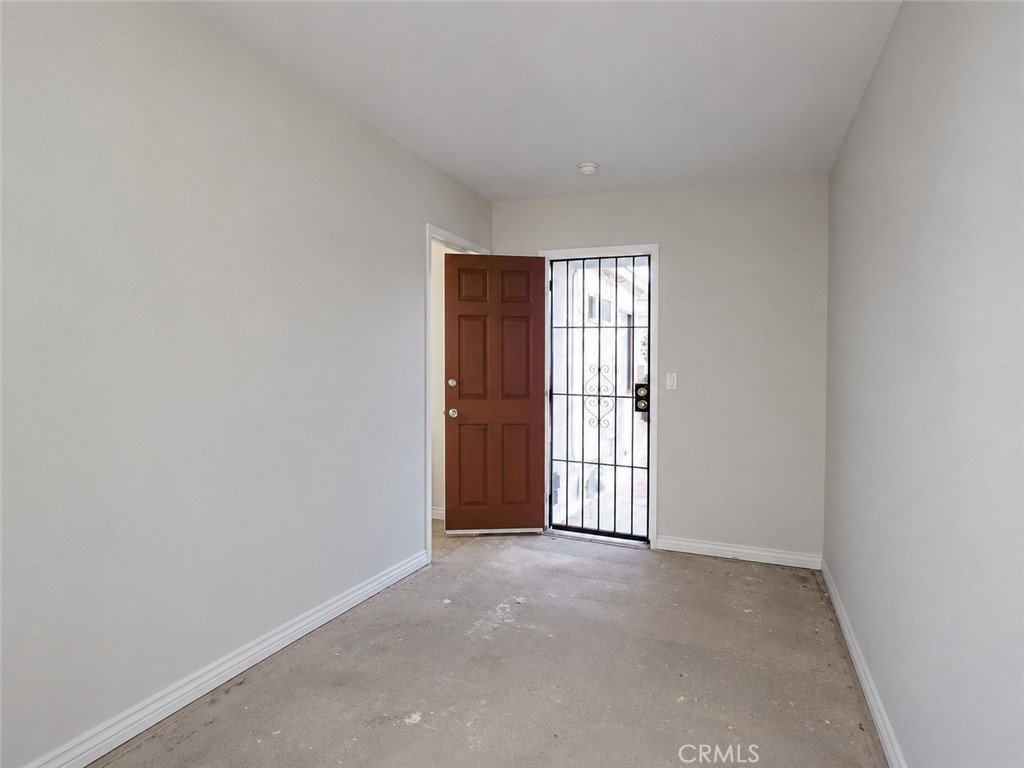 10142 San Carlos Property Photo 13