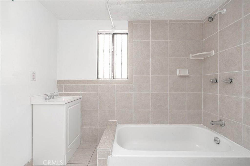 2677 Roseview Property Photo 11