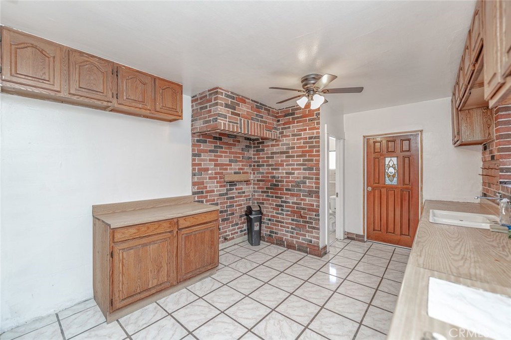 2677 Roseview Property Photo 19