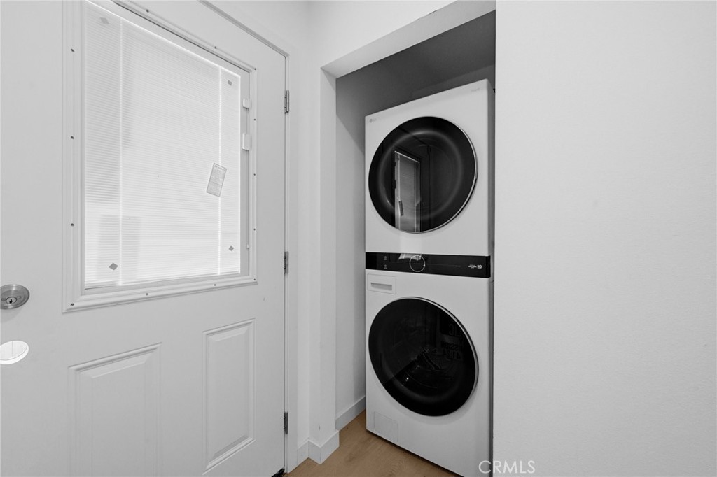 1845 W 66th Property Photo 25
