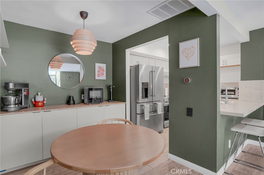 25712 Le Parc 65 Property Photo 6