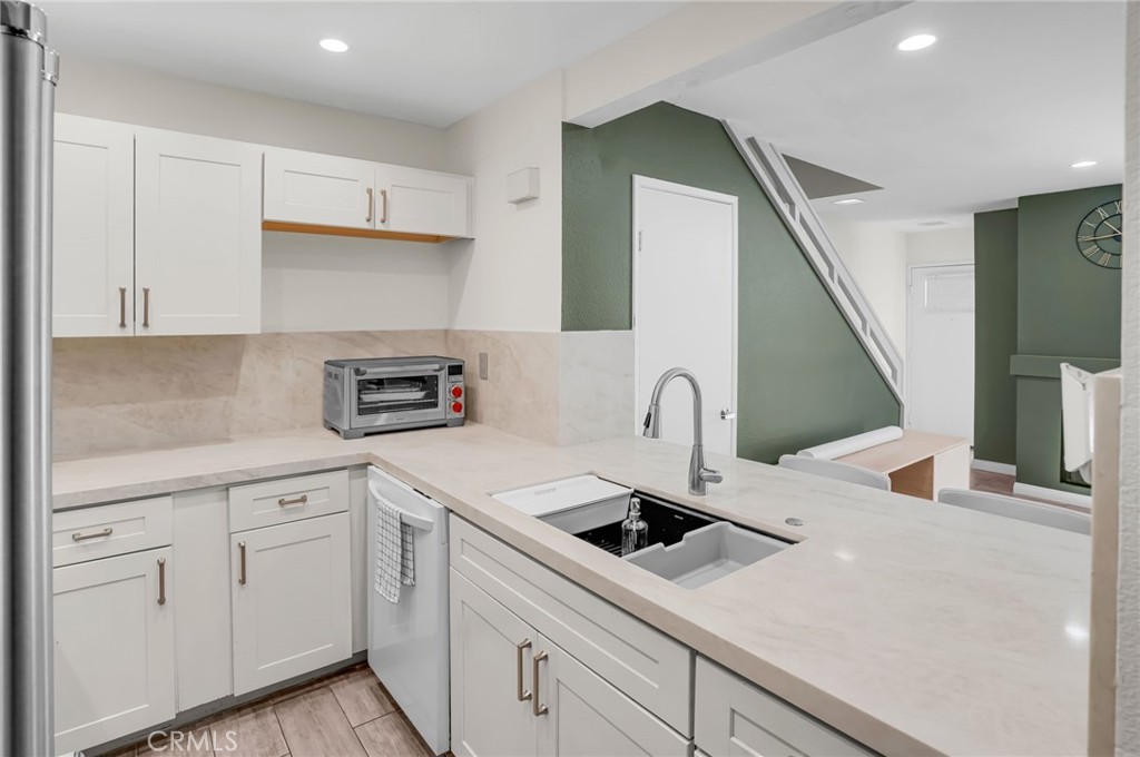 25712 Le Parc 65 Property Photo 11