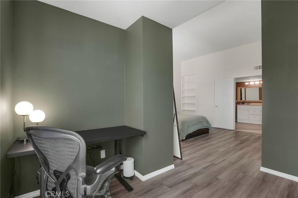 25712 Le Parc 65 Property Photo 23