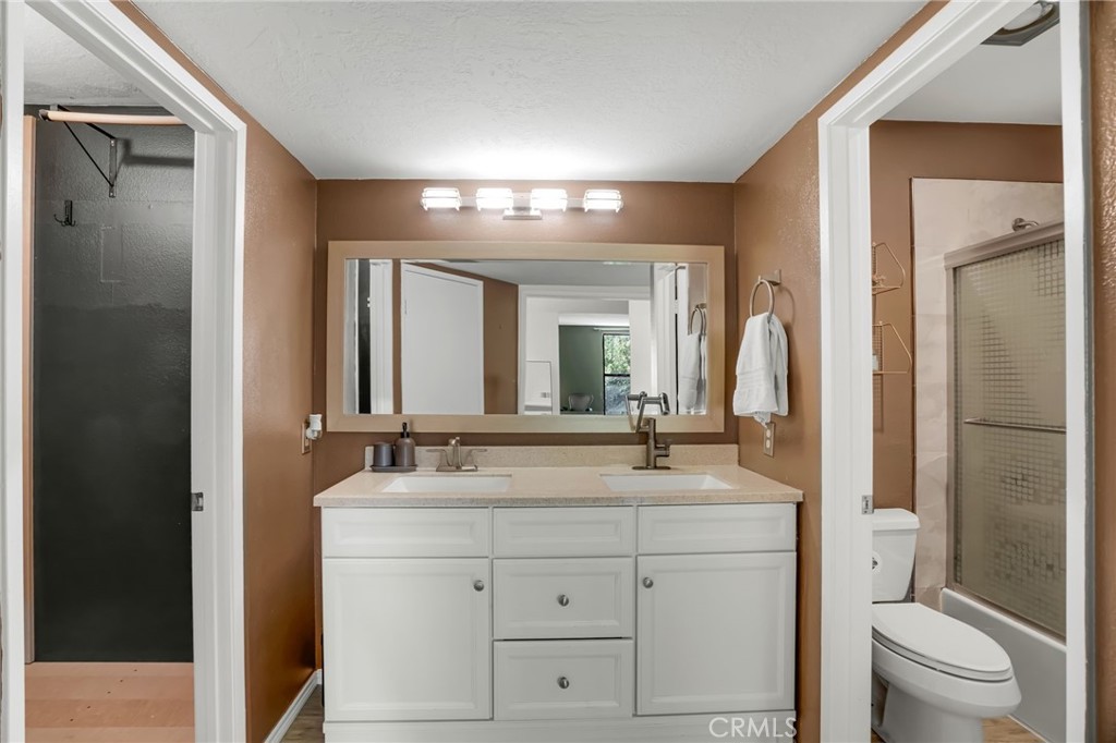 25712 Le Parc 65 Property Photo 28