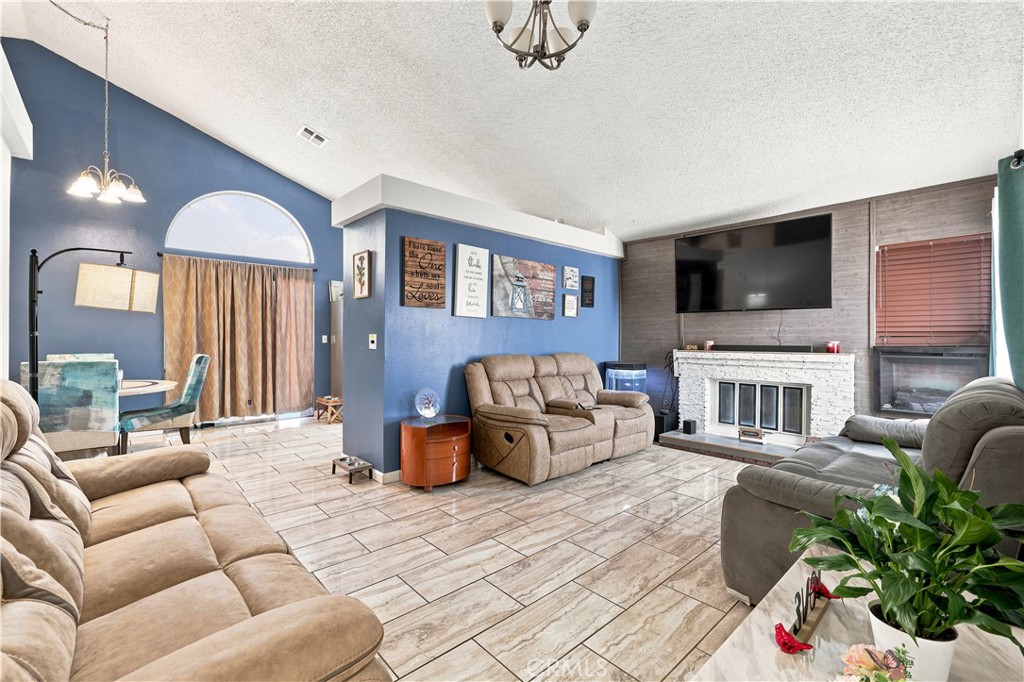 5344 Sunburst Drive Property Photo 2