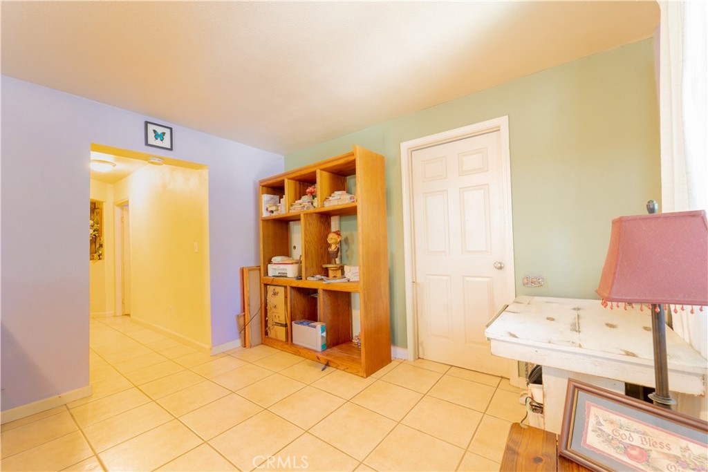 632 N College Property Photo 7