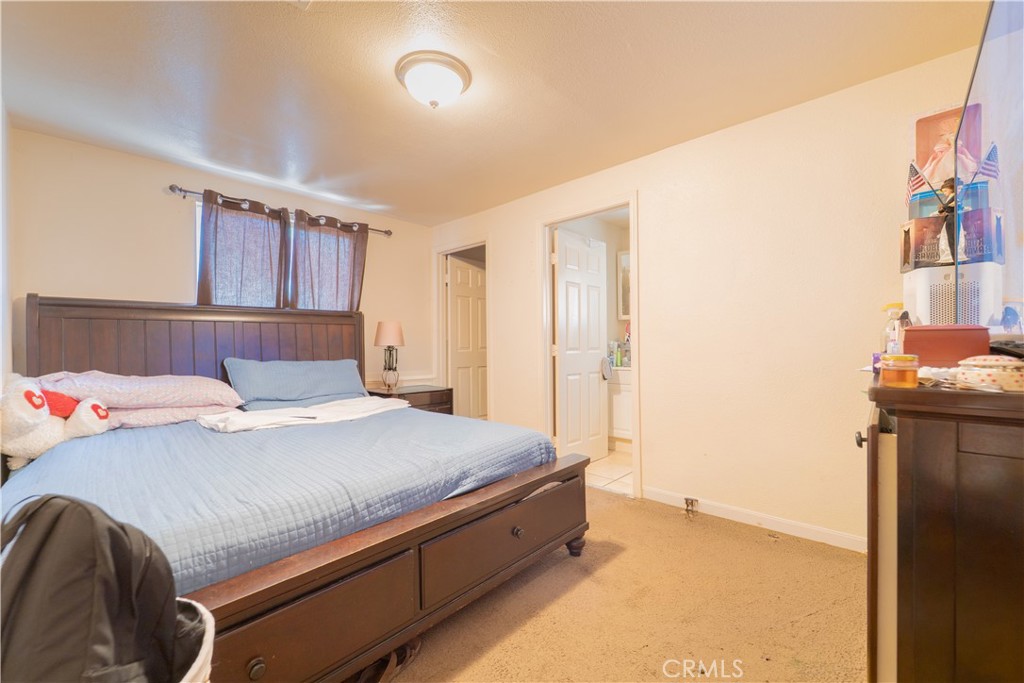 632 N College Property Photo 10