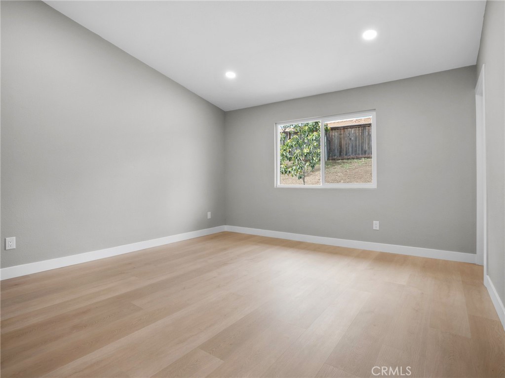 2402 W Sunrise Drive Property Photo 12