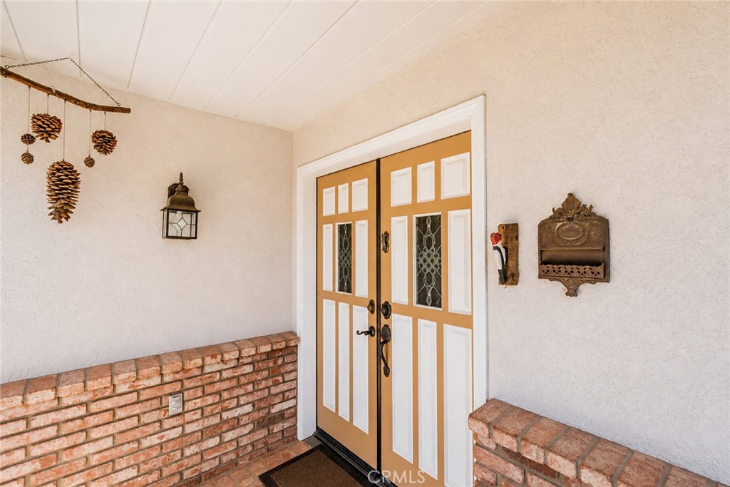 8838 Lilac Road Property Photo 4