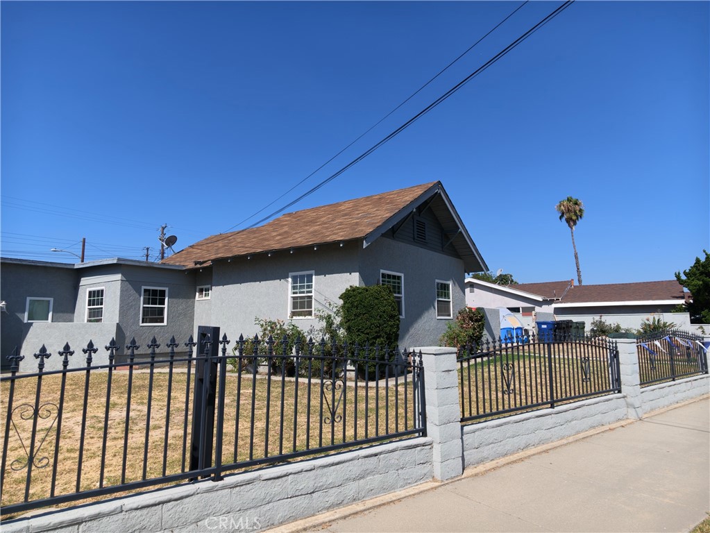 9358 Claymore Property Photo 2