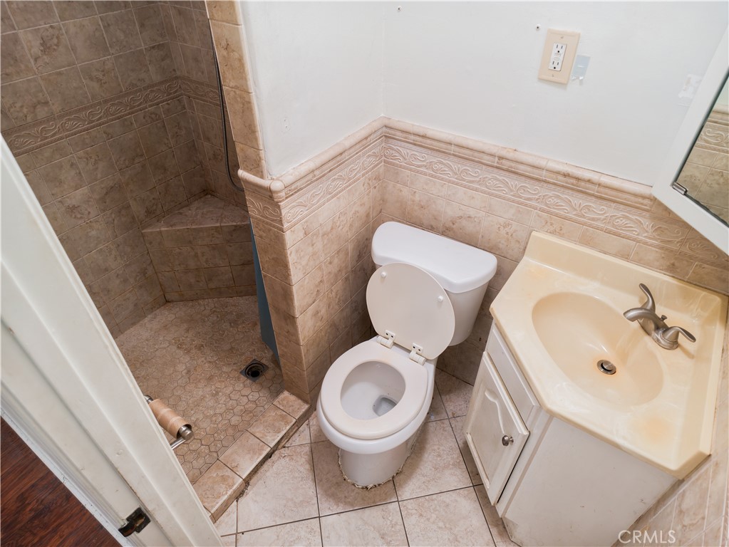 9358 Claymore Property Photo 9