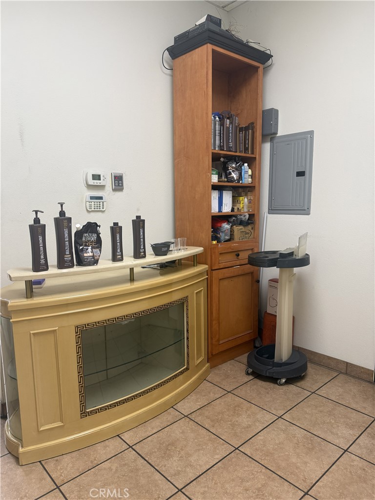 4182 Tweedy Property Photo 7