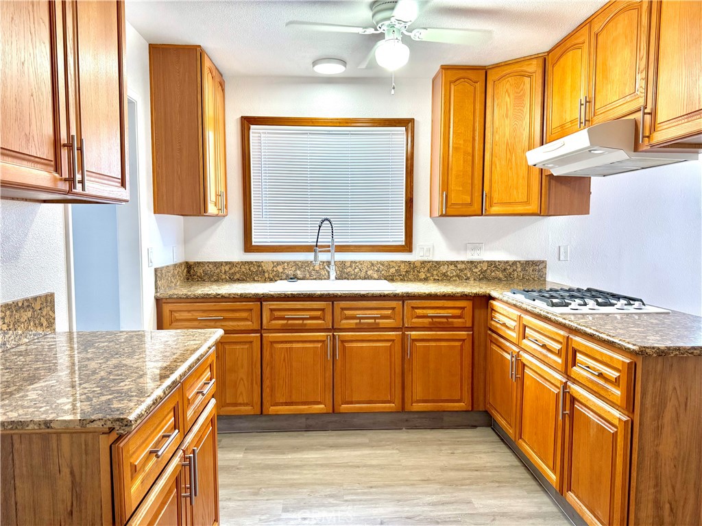 17809 Thornlake Property Photo 12