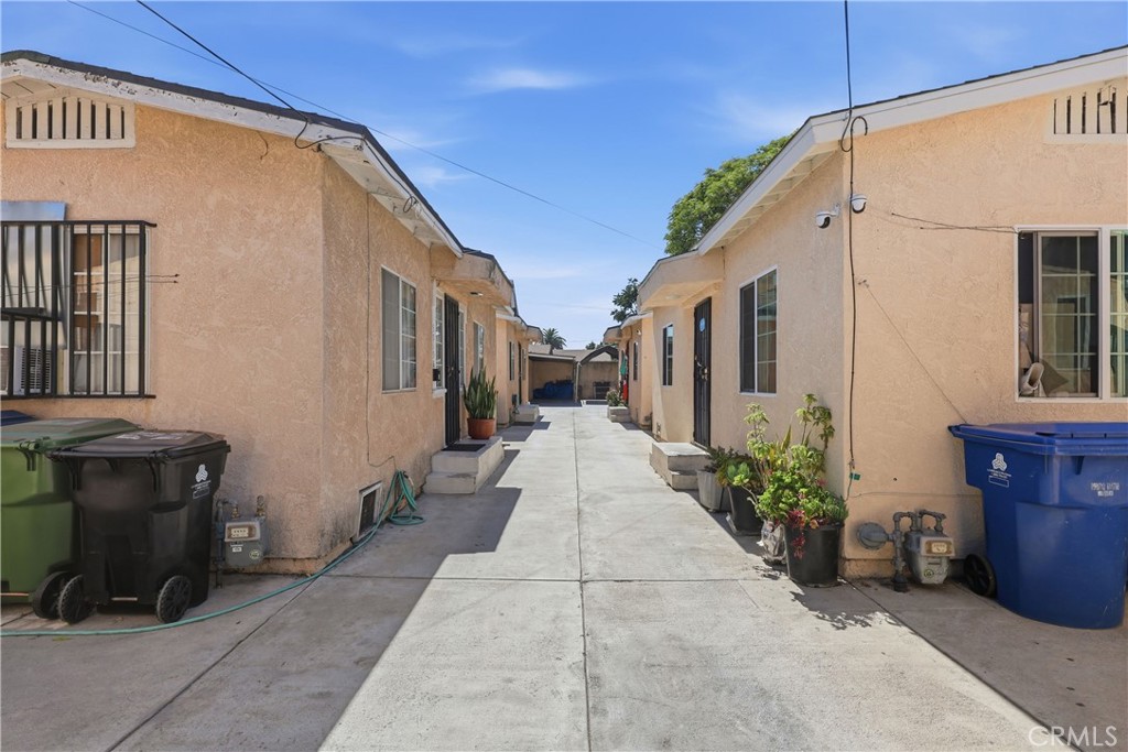 5017 S San Pedro Property Photo 11