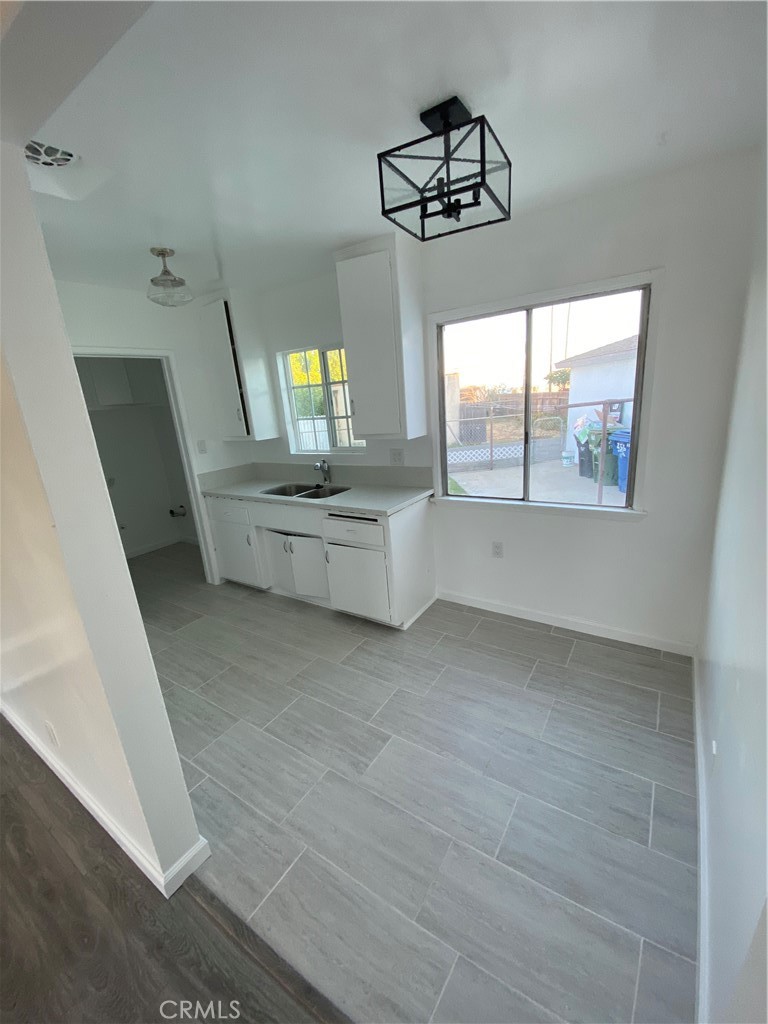 257 W 17th Street Property Photo 3