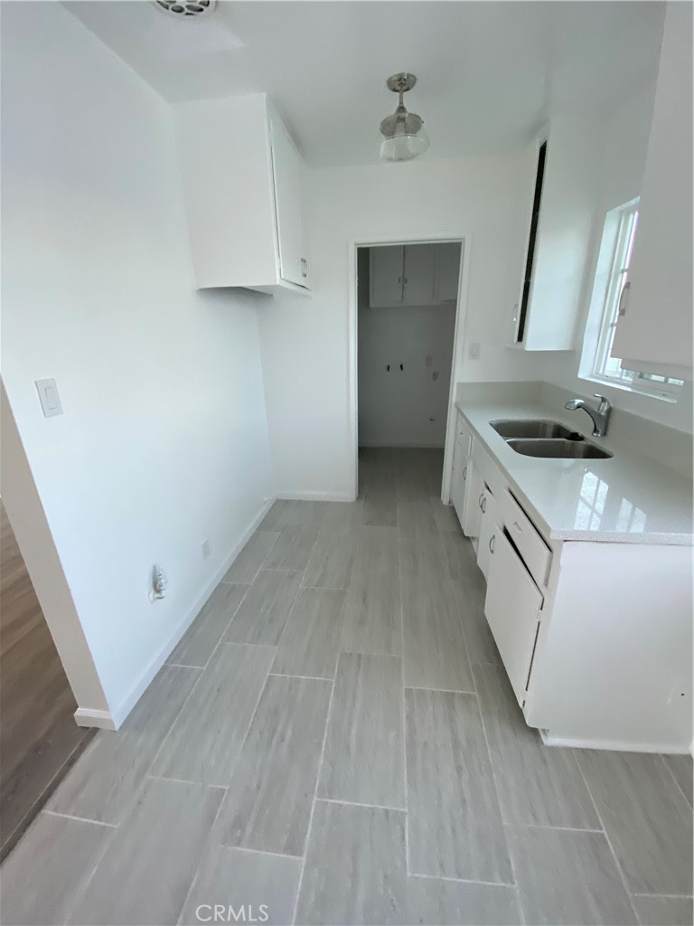 257 W 17th Street Property Photo 4