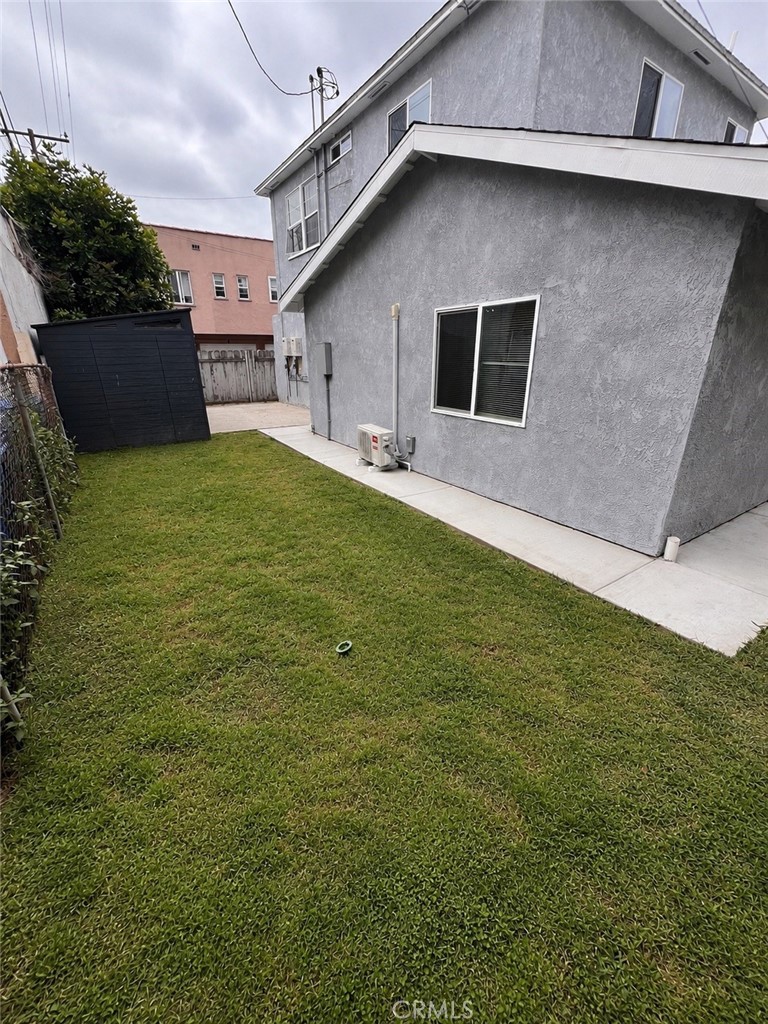 2458 Chestnut Property Photo 6