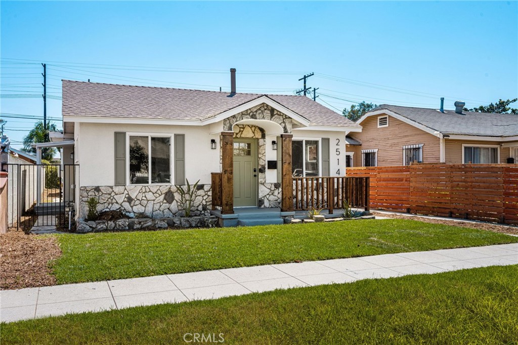 2514 Exposition Place Property Photo 2