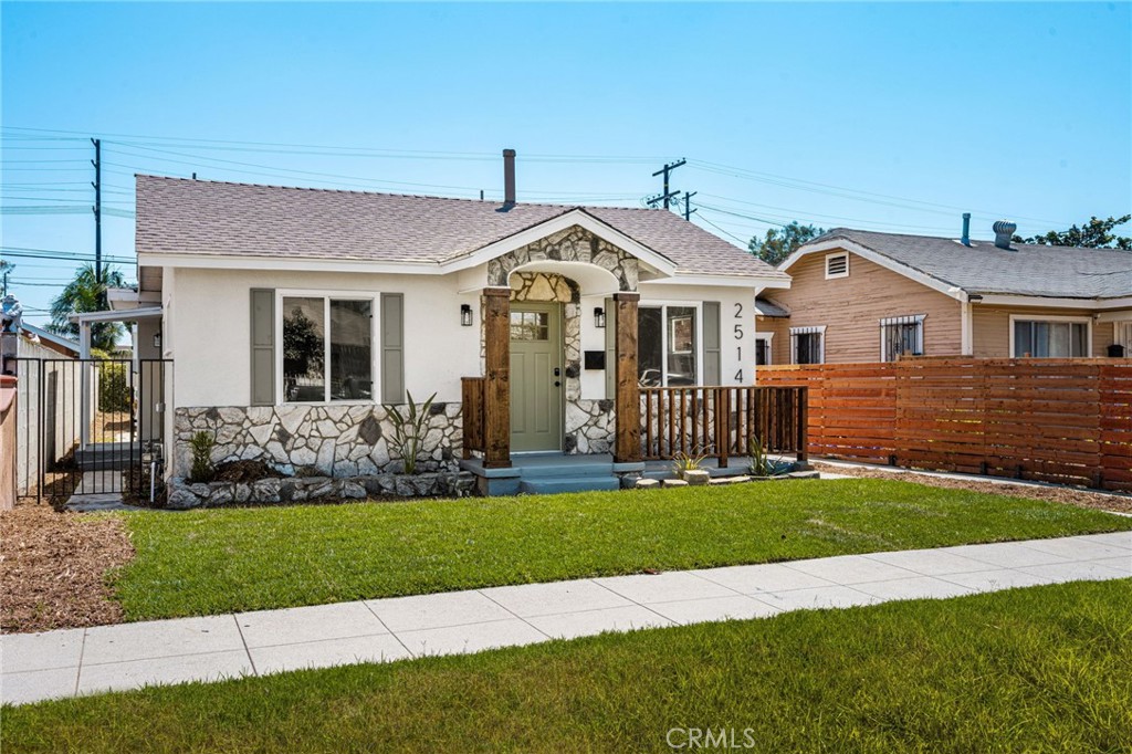 2514 Exposition Place Property Photo 2