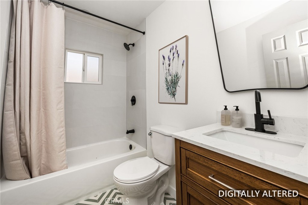 2514 Exposition Place Property Photo 19