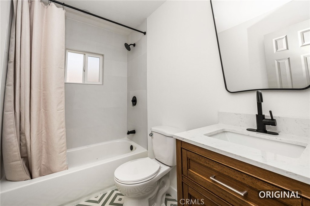 2514 Exposition Place Property Photo 20