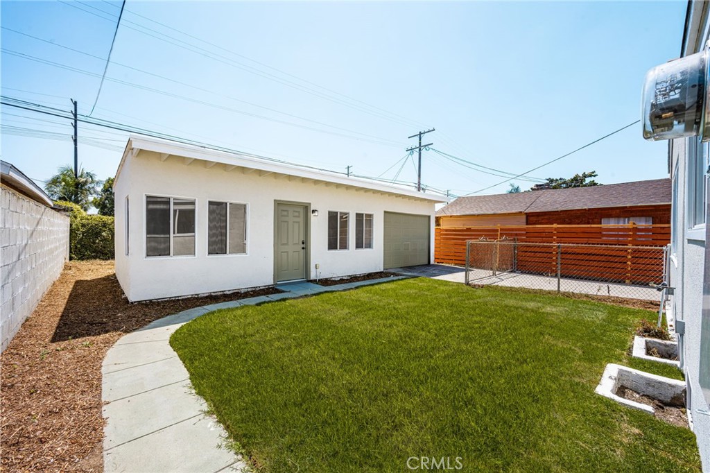 2514 Exposition Place Property Photo 26