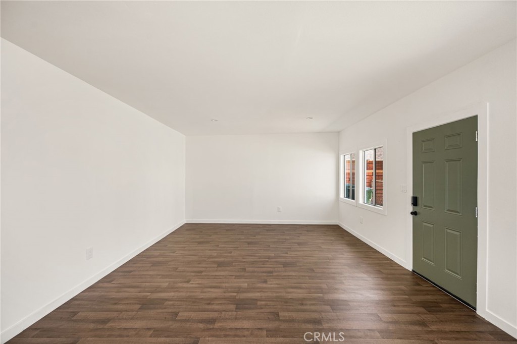 2514 Exposition Place Property Photo 29