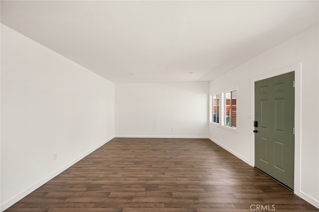 2514 Exposition Place Property Photo 29