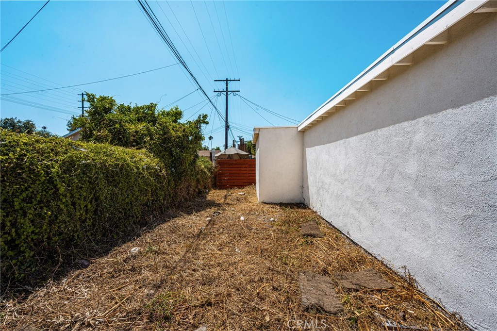 2514 Exposition Place Property Photo 31