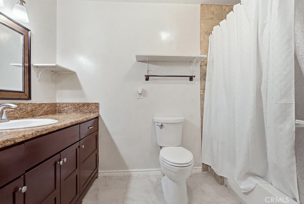 3638 W 157th Property Photo 17