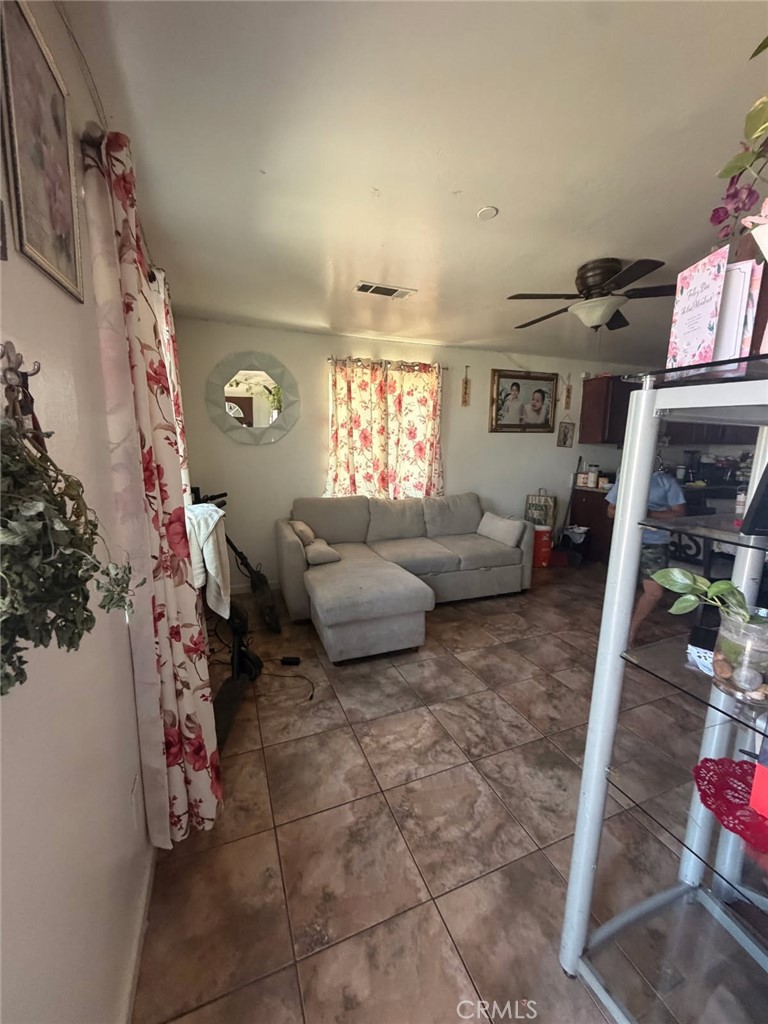 318 S Owens Property Photo 4