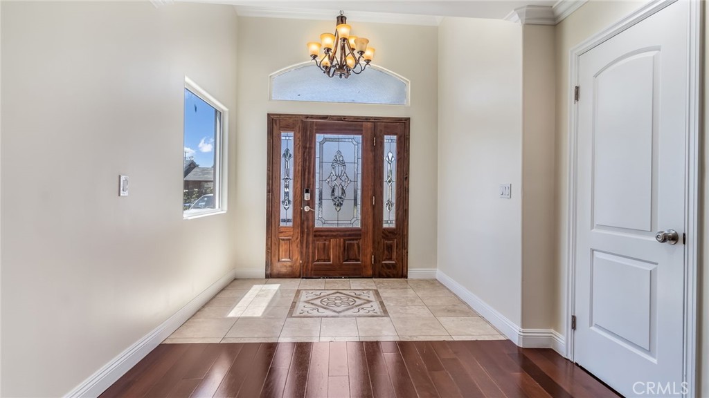 9136 Mel Dar Property Photo 4