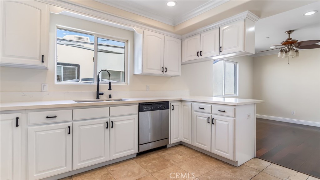 9136 Mel Dar Property Photo 8