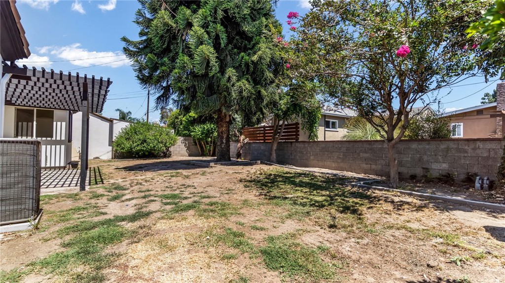9136 Mel Dar Property Photo 28